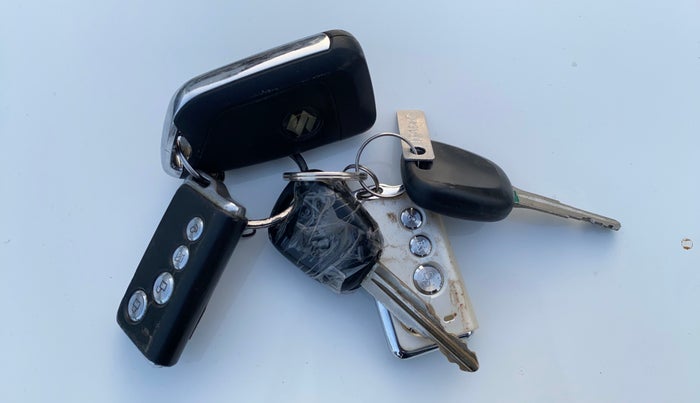 2015 Maruti Alto 800 LXI, Petrol, Manual, 51,221 km, Key Close Up