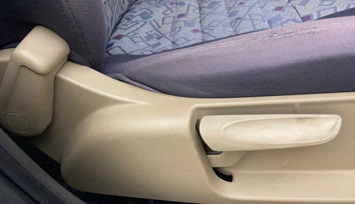 2015 Volkswagen Vento HIGHLINE PETROL AT, Petrol, Automatic, 63,138 km, Driver Side Adjustment Panel