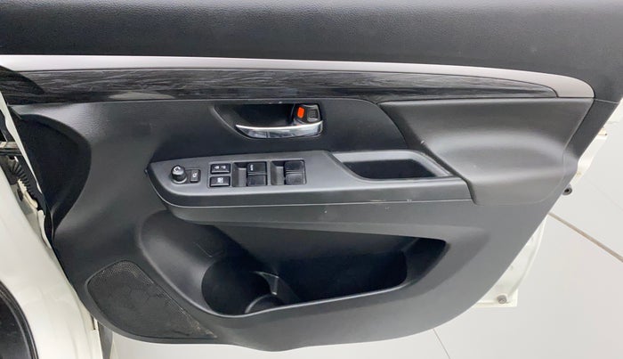2022 Maruti XL6 ZETA MT, Petrol, Manual, 27,084 km, Driver Side Door Panels Control