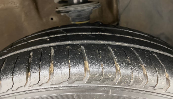 2017 Maruti IGNIS DELTA 1.2, Petrol, Manual, 83,501 km, Right Front Tyre Tread