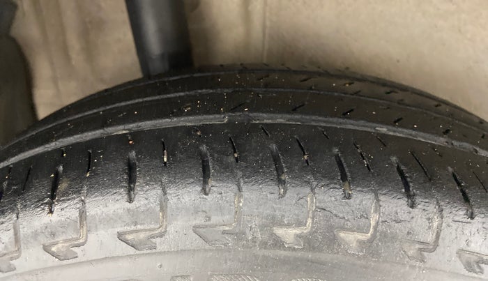 2017 Maruti IGNIS DELTA 1.2, Petrol, Manual, 83,501 km, Right Rear Tyre Tread