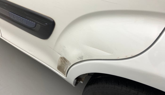 2017 Maruti IGNIS DELTA 1.2, Petrol, Manual, 83,501 km, Rear left door - Slightly dented