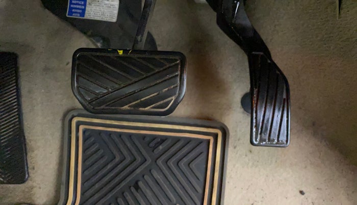 2018 Maruti Ciaz ALPHA  AT 1.4  PETROL, Petrol, Automatic, 77,764 km, Pedals