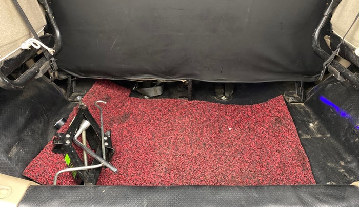 2022 Mahindra BOLERO NEO N 4, Diesel, Manual, 52,041 km, Boot Inside