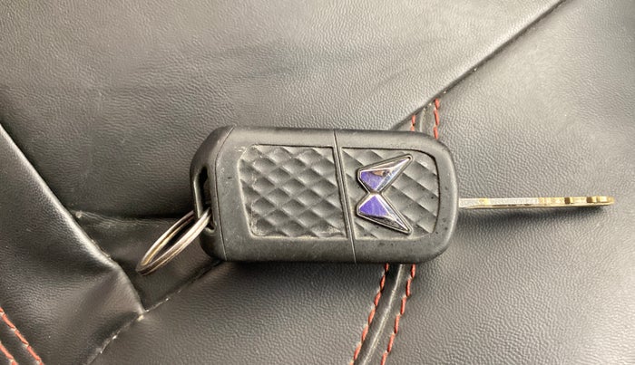 2022 Mahindra BOLERO NEO N 4, Diesel, Manual, 52,041 km, Key Close Up