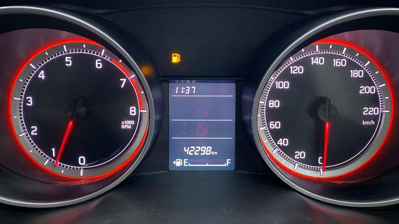 2021 Maruti Swift VXI D, Petrol, Manual, 42,298 km, Odometer Image
