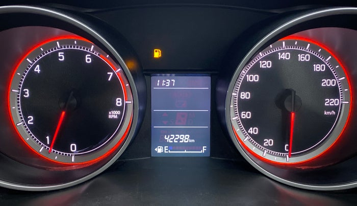 2021 Maruti Swift VXI D, Petrol, Manual, 42,298 km, Odometer Image