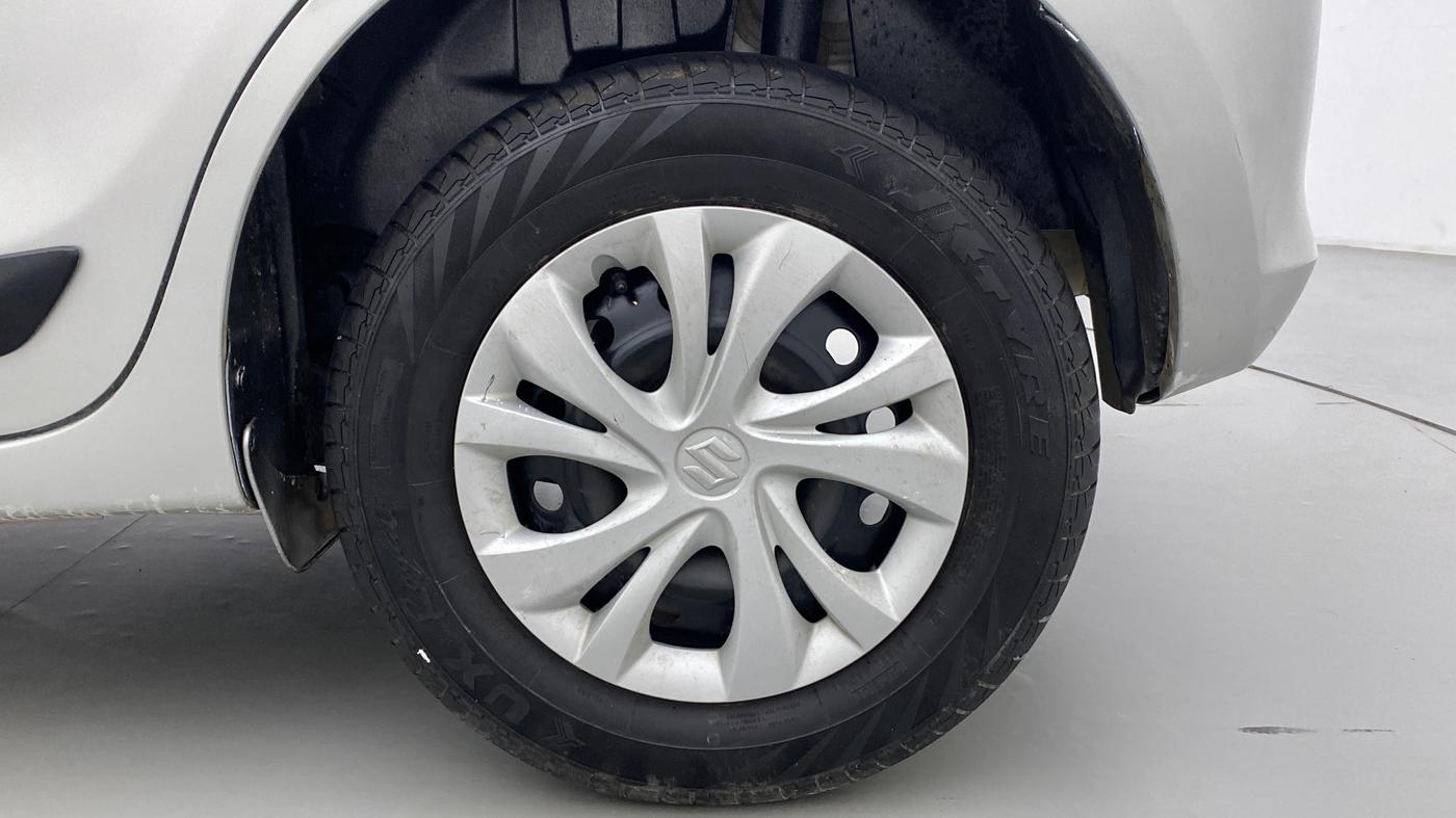 2021 Maruti Swift VXI D, Petrol, Manual, 42,298 km, Left Rear Wheel