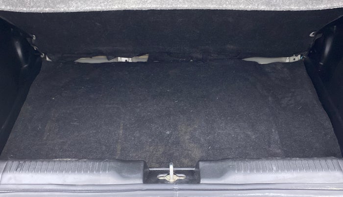 2021 Maruti Swift VXI D, Petrol, Manual, 42,298 km, Boot Inside