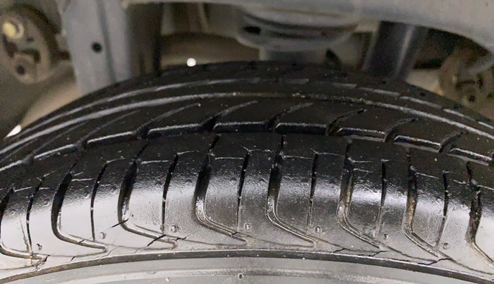 2020 Maruti Alto LXI, Petrol, Manual, 30,292 km, Right Rear Tyre Tread