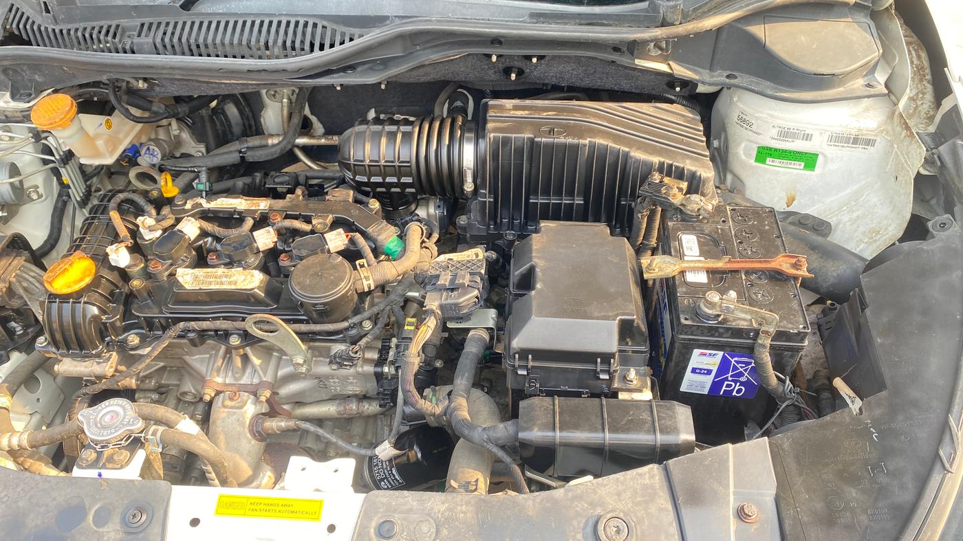2020 Tata ALTROZ XE PETROL, Petrol, Manual, 10,990 km, Engine View - Left