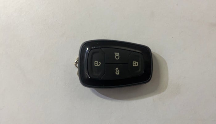 2021 Tata ALTROZ XZ PETROL, Petrol, Manual, 49,467 km, Key Close Up