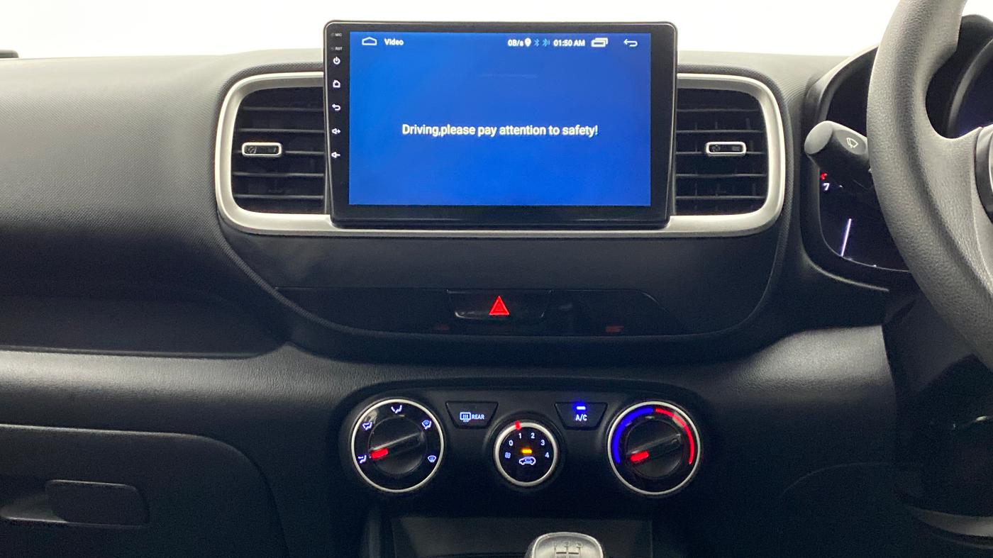 2020 Hyundai VENUE S MT 1.2 KAPPA, Petrol, Manual, 10,568 km, Air Conditioner