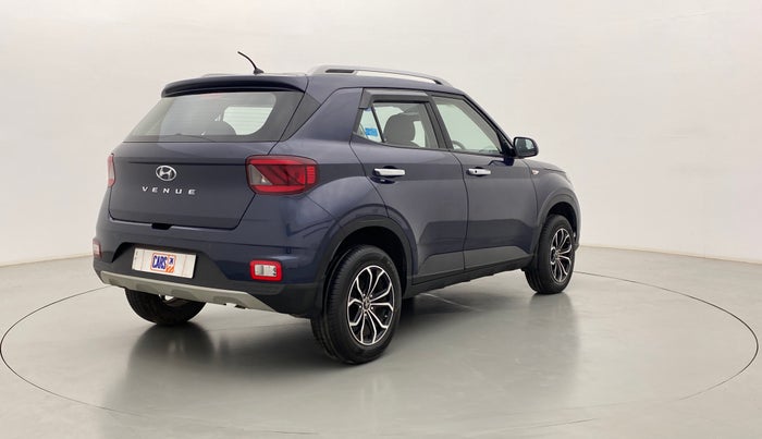 2020 Hyundai VENUE S MT 1.2 KAPPA, Petrol, Manual, 10,568 km, Right Back Diagonal