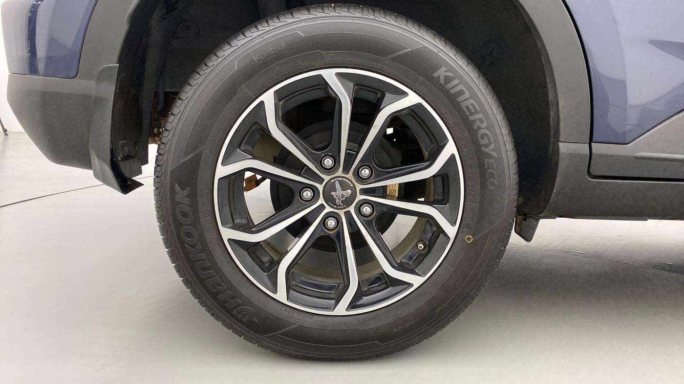2020 Hyundai VENUE S MT 1.2 KAPPA, Petrol, Manual, 10,568 km, Right Rear Wheel