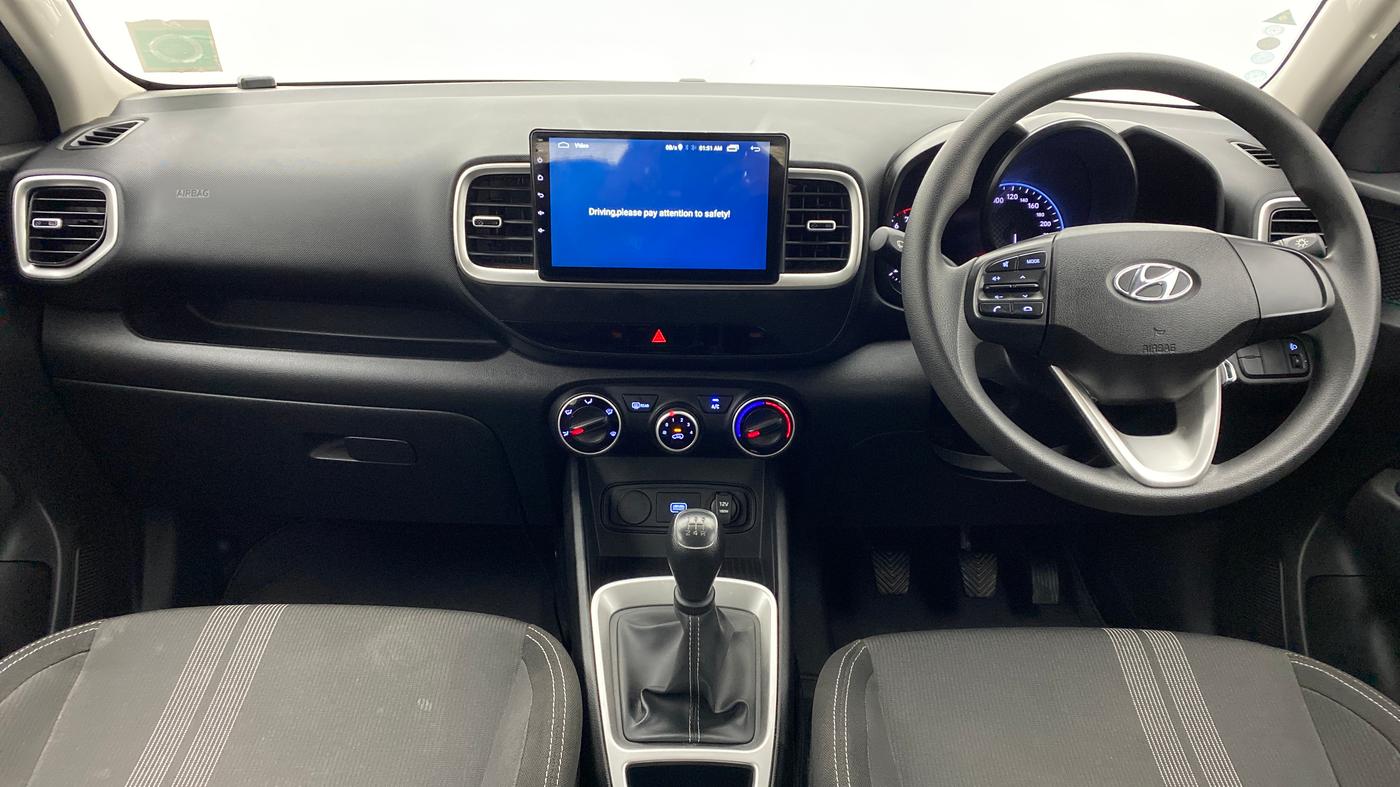 2020 Hyundai VENUE S MT 1.2 KAPPA, Petrol, Manual, 10,568 km, Dashboard