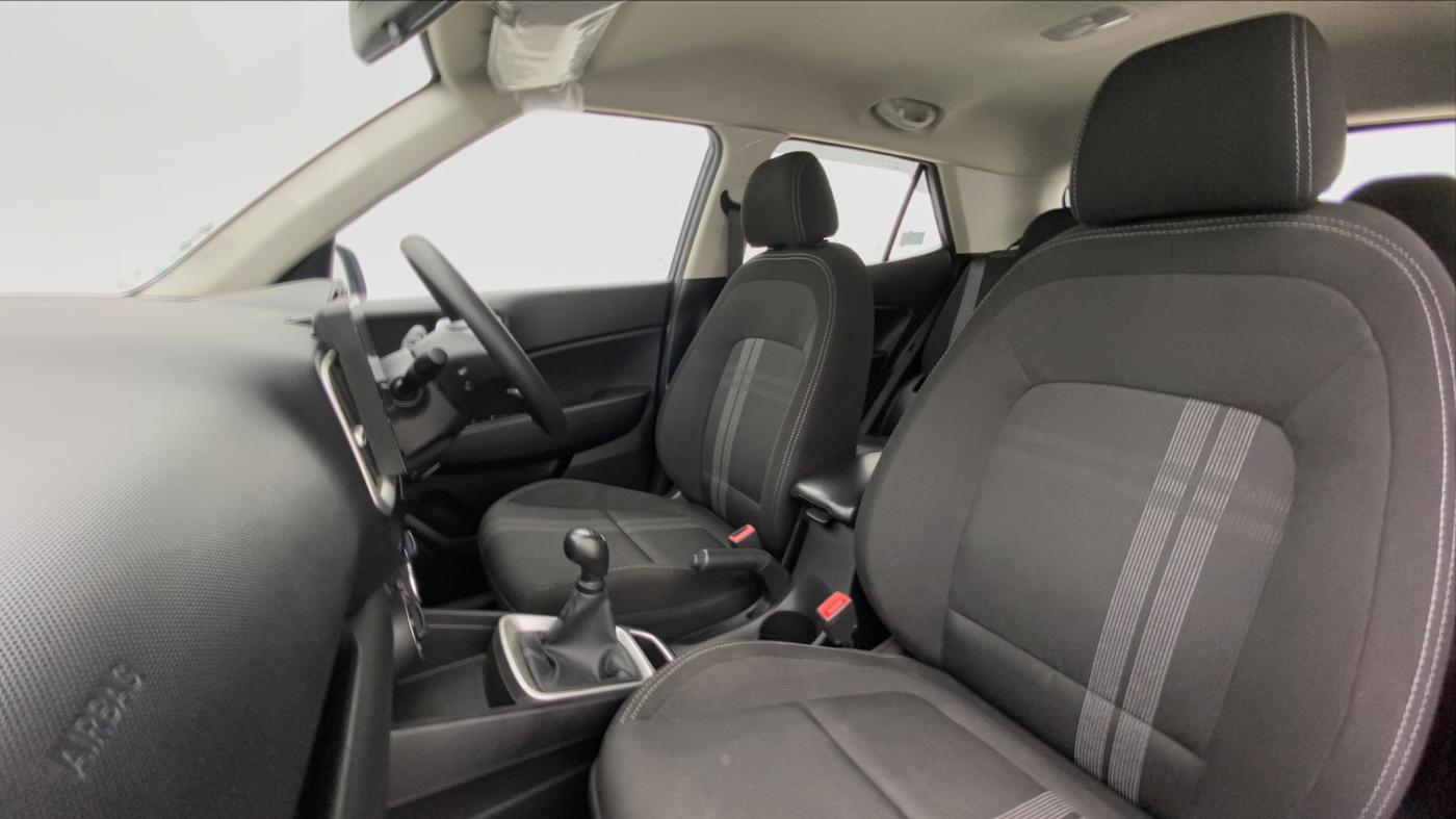 2020 Hyundai VENUE S MT 1.2 KAPPA, Petrol, Manual, 10,568 km, Right Side Front Door Cabin