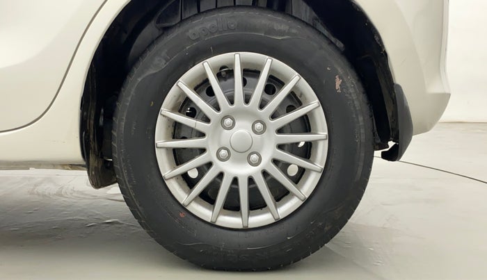 2019 Maruti Swift LXI, CNG, Manual, 40,131 km, Left Rear Wheel