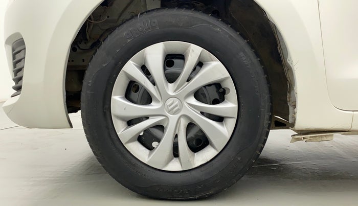 2019 Maruti Swift LXI, CNG, Manual, 40,131 km, Left Front Wheel