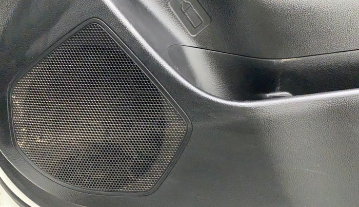 2019 Maruti Swift LXI, CNG, Manual, 40,131 km, Speaker