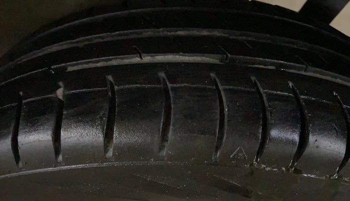 2013 Maruti Wagon R 1.0 VXI, Petrol, Manual, 38,044 km, Left Rear Tyre Tread