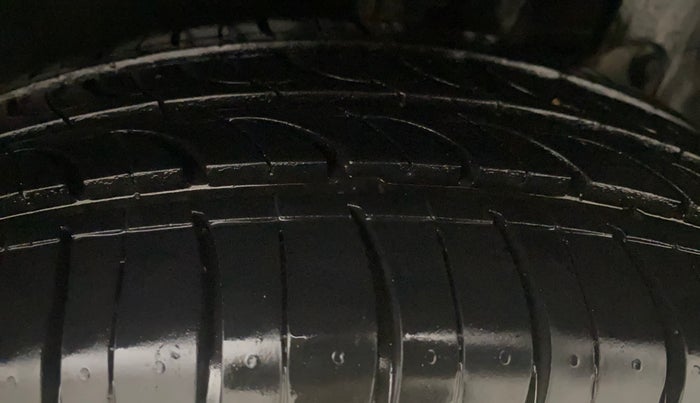 2020 Maruti Dzire VXI, Petrol, Manual, 44,036 km, Left Rear Tyre Tread