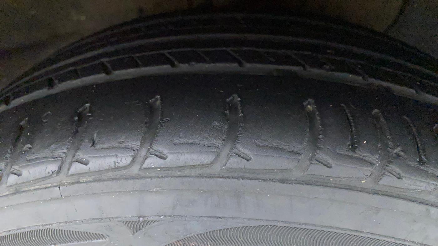 2018 Hyundai Verna 1.6 CRDI SX, Diesel, Manual, 92,300 km, Right Front Tyre Tread