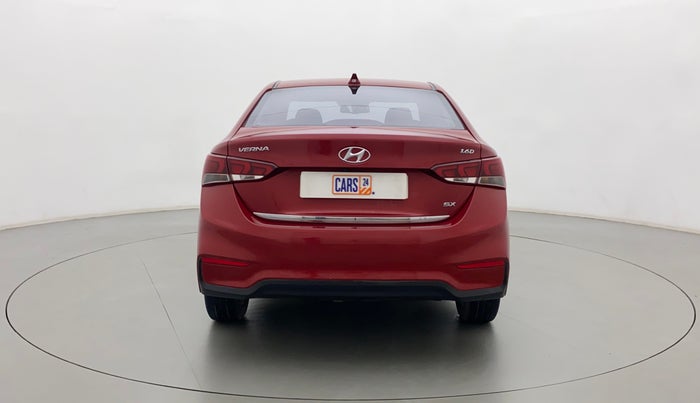 2018 Hyundai Verna 1.6 CRDI SX, Diesel, Manual, 92,300 km, Back/Rear
