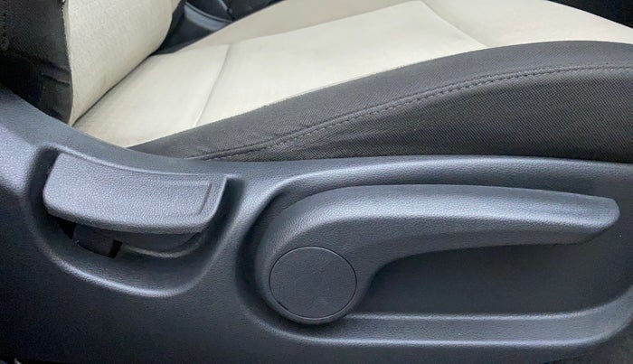 2018 Hyundai Verna 1.6 CRDI SX, Diesel, Manual, 92,300 km, Driver Side Adjustment Panel