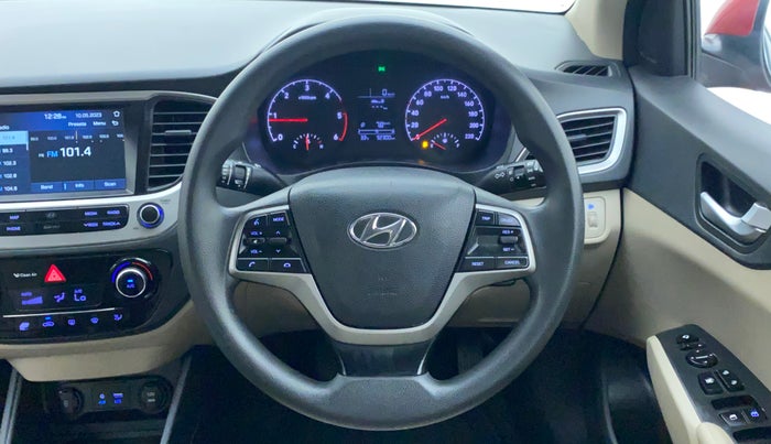 2018 Hyundai Verna 1.6 CRDI SX, Diesel, Manual, 92,300 km, Steering Wheel Close Up