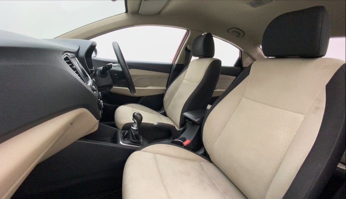 2018 Hyundai Verna 1.6 CRDI SX, Diesel, Manual, 92,300 km, Right Side Front Door Cabin