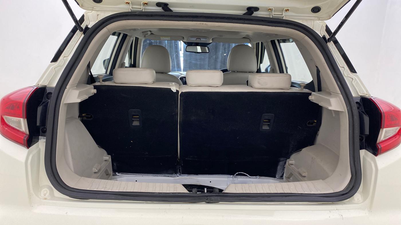 2022 Mahindra XUV300 W8 (O) 1.5 DIESEL, Diesel, Manual, 1,47,204 km, Boot Inside