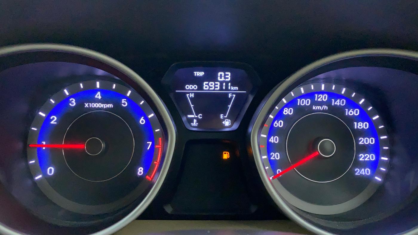 2013 Hyundai New Elantra SX 1.8 MT, Petrol, Manual, 69,400 km, Odometer Image
