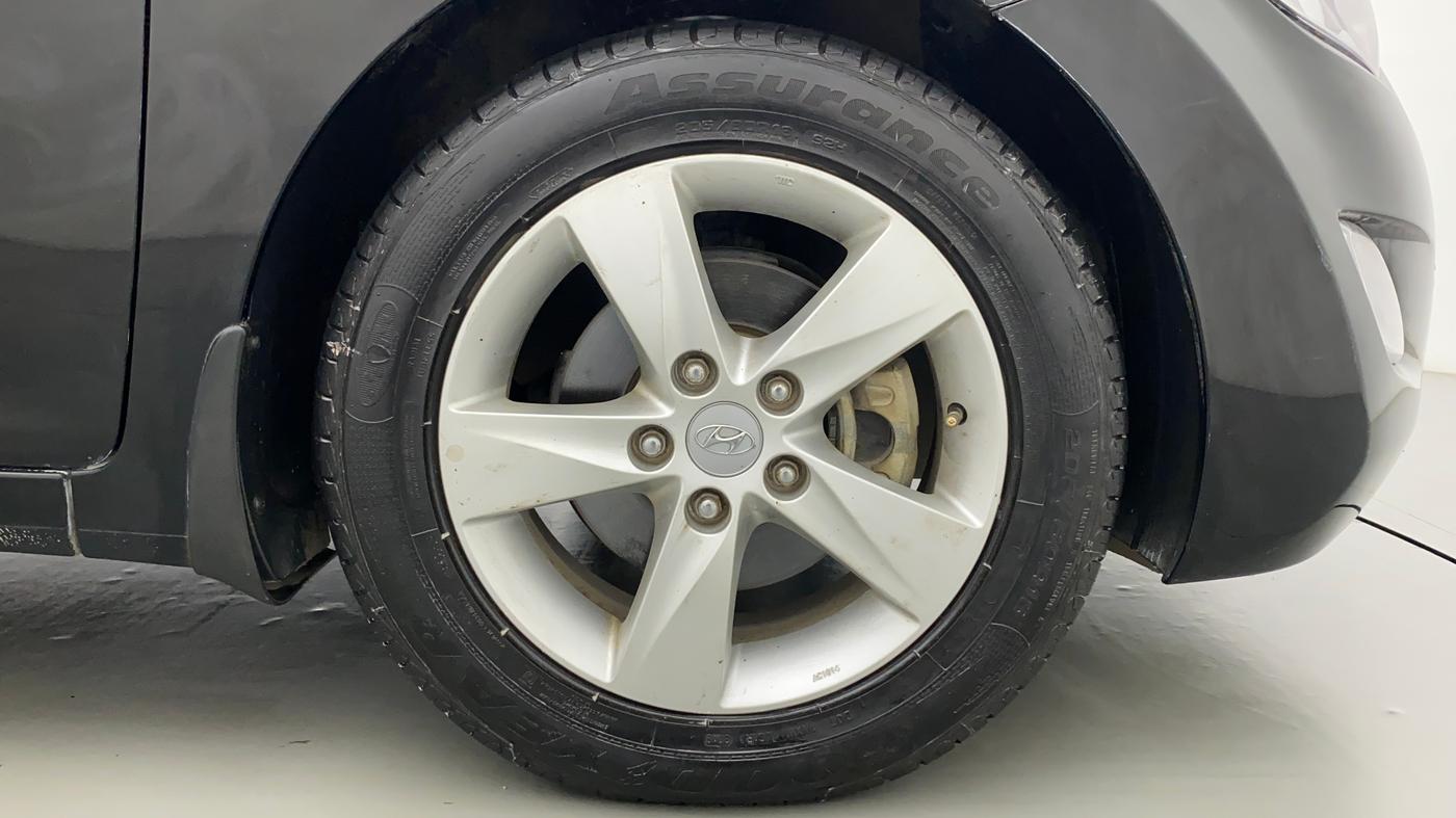2013 Hyundai New Elantra SX 1.8 MT, Petrol, Manual, 69,400 km, Right Front Wheel