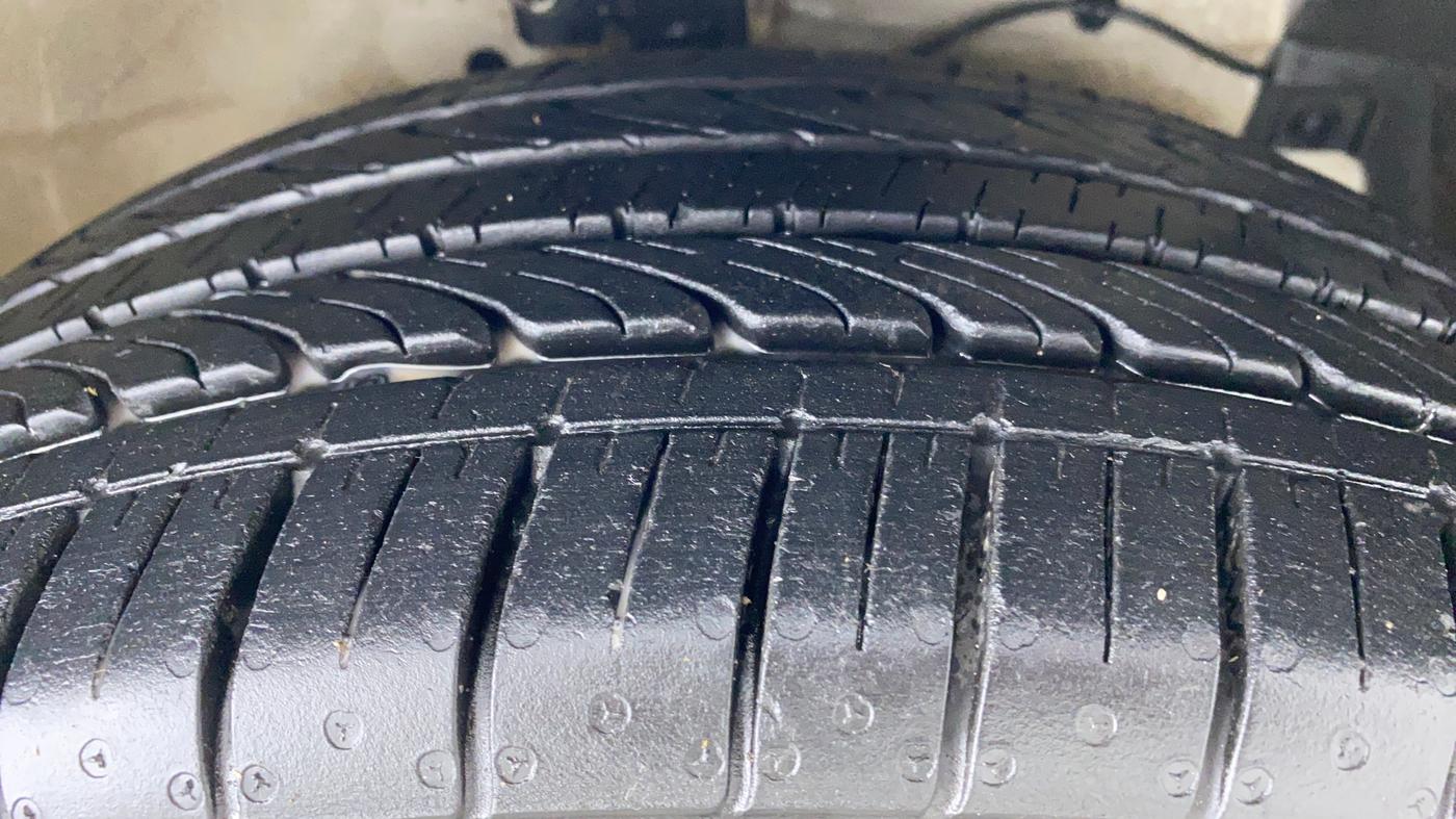 2021 Maruti Ciaz ALPHA 1.5 MT VTVT SHVS, Petrol, Manual, 5,206 km, Right Front Tyre Tread
