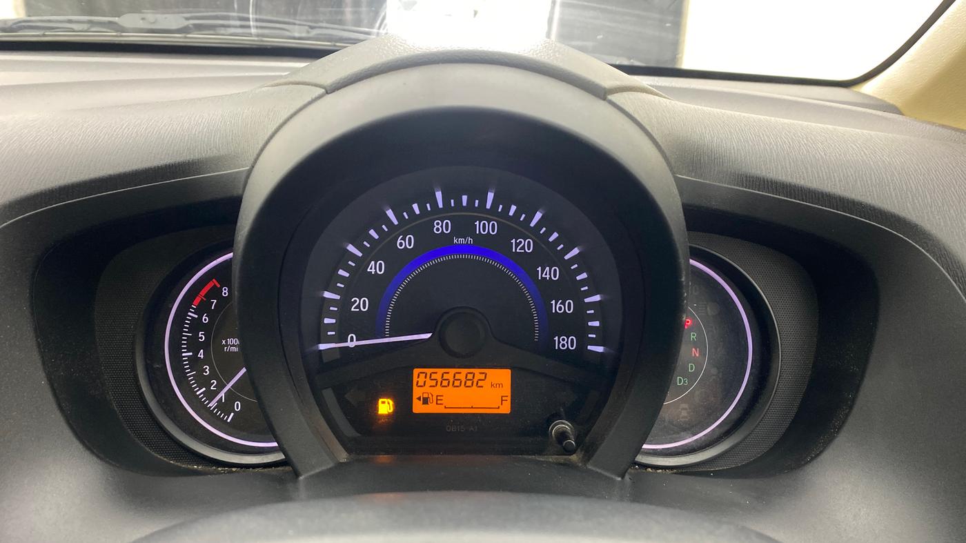 2015 Honda Brio VX AT, Petrol, Automatic, 56,639 km, Odometer Image
