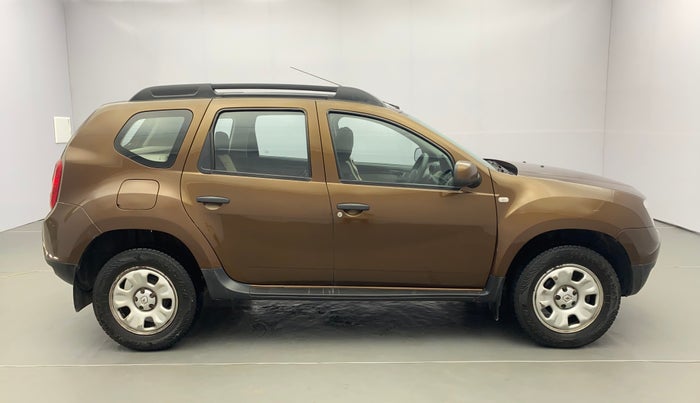 2015 Renault Duster 110 PS RXL DIESEL, Diesel, Manual, 94,614 km, Right Side View