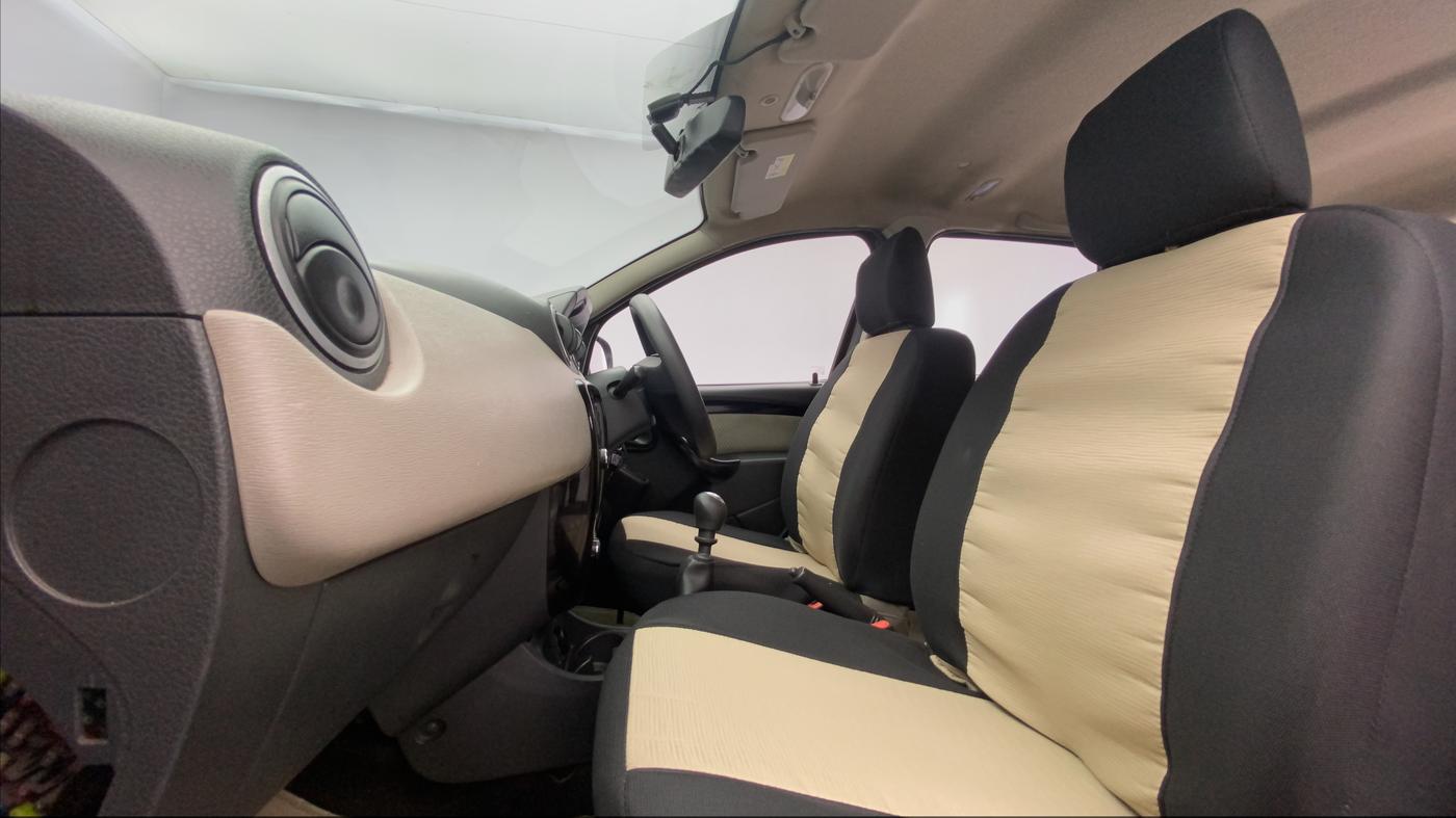 2015 Renault Duster 110 PS RXL DIESEL, Diesel, Manual, 94,614 km, Right Side Front Door Cabin