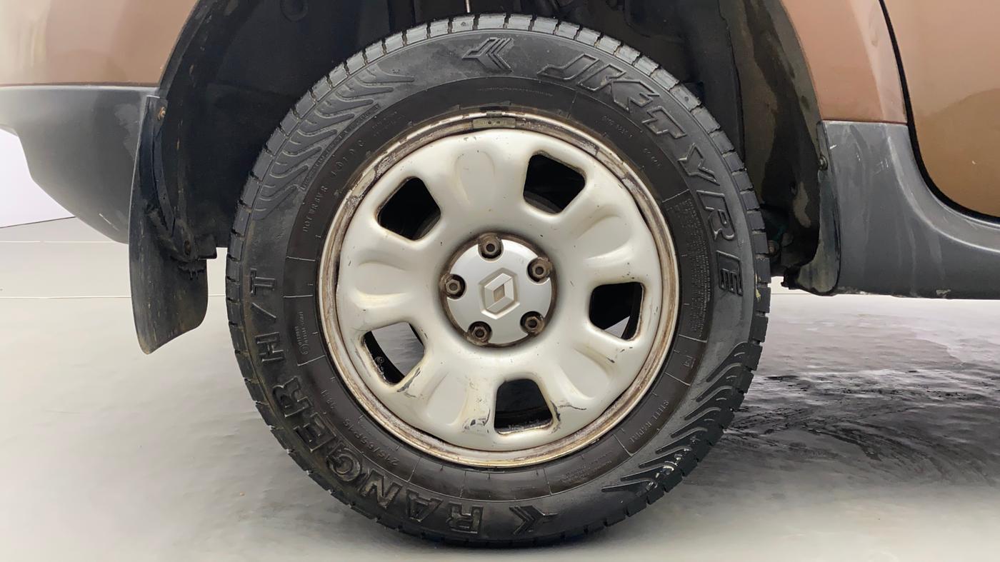2015 Renault Duster 110 PS RXL DIESEL, Diesel, Manual, 94,614 km, Right Rear Wheel
