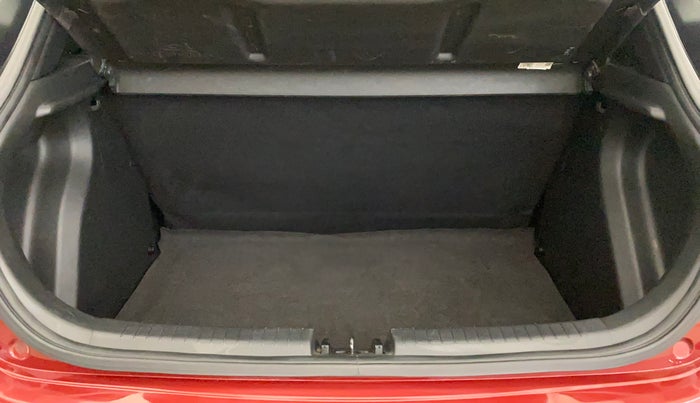 2018 Hyundai Elite i20 ASTA 1.2 DUAL TONE, Petrol, Manual, 56,929 km, Boot Inside