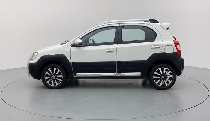 2015 Toyota Etios CROSS G, Petrol, Manual, 30,243 km, Left Side