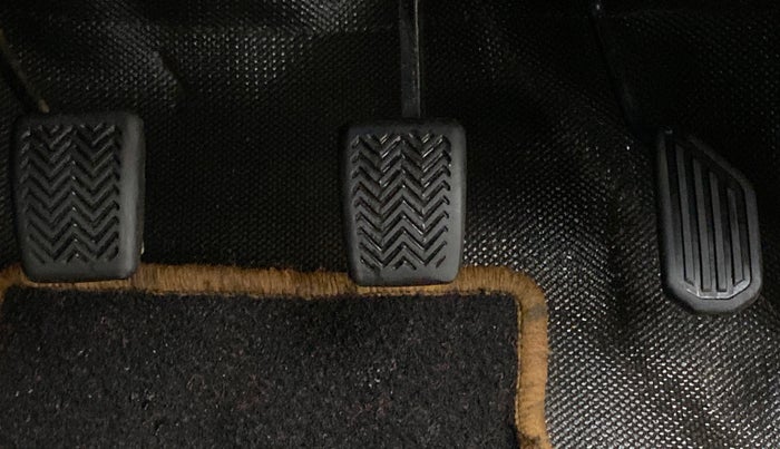 2015 Toyota Etios CROSS G, Petrol, Manual, 30,243 km, Pedals