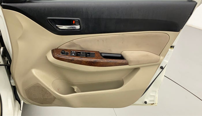 2017 Maruti Dzire ZXI AMT, Petrol, Automatic, 1,04,380 km, Driver Side Door Panels Control