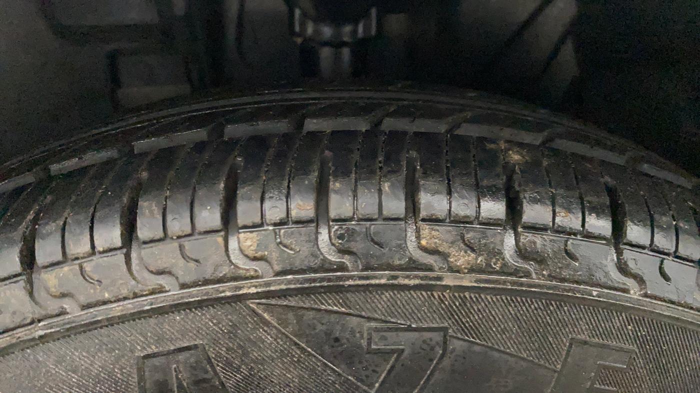2017 Datsun Redi Go S 1.0, Petrol, Manual, 58,798 km, Left Front Tyre Tread
