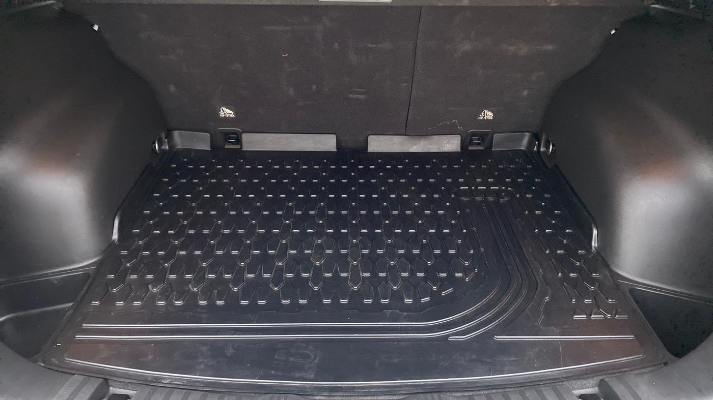 2019 Jeep Compass LIMITED 1.4 AT, Petrol, Automatic, 23,519 km, Boot Inside