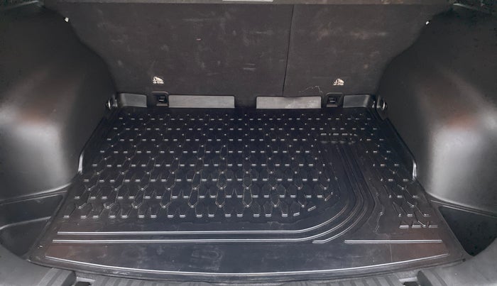 2019 Jeep Compass LIMITED 1.4 AT, Petrol, Automatic, 23,519 km, Boot Inside