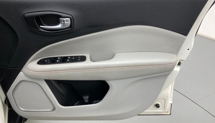 2019 Jeep Compass LIMITED 1.4 AT, Petrol, Automatic, 23,519 km, Driver Side Door Panels Control