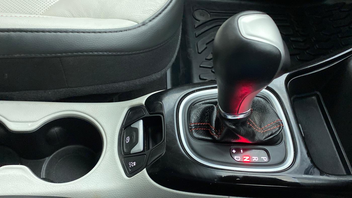 2019 Jeep Compass LIMITED 1.4 AT, Petrol, Automatic, 23,519 km, Gear Lever