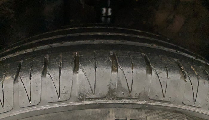 2021 KIA SONET HTX 1.0 IMT, Petrol, Manual, 43,130 km, Left Front Tyre Tread