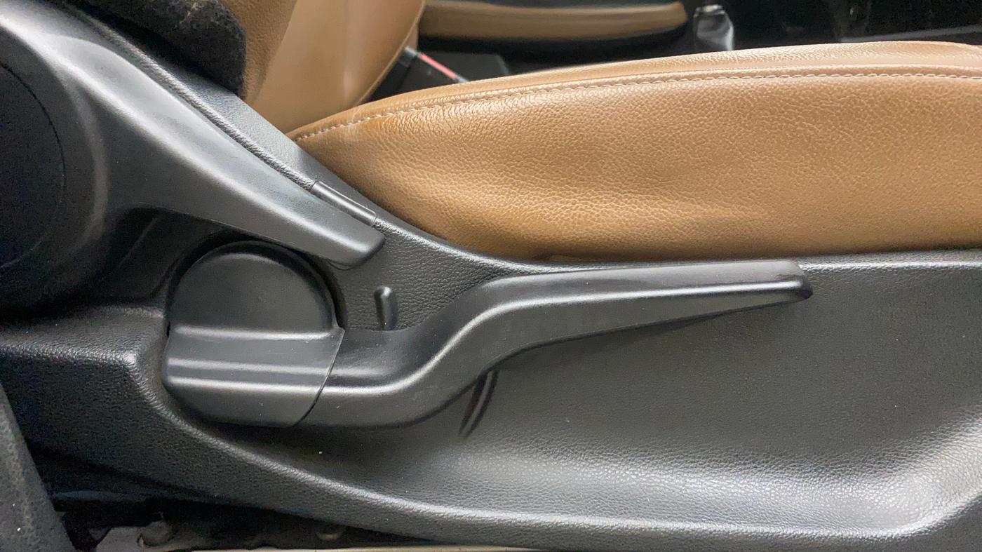2023 Honda ELEVATE ZX MT, Petrol, Manual, 54,155 km, Driver Side Adjustment Panel